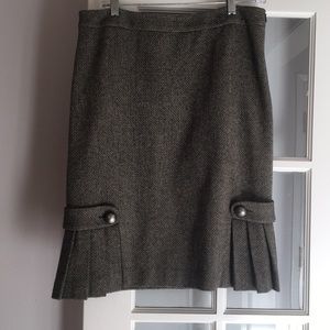 Tweed pleated pencil skirt
